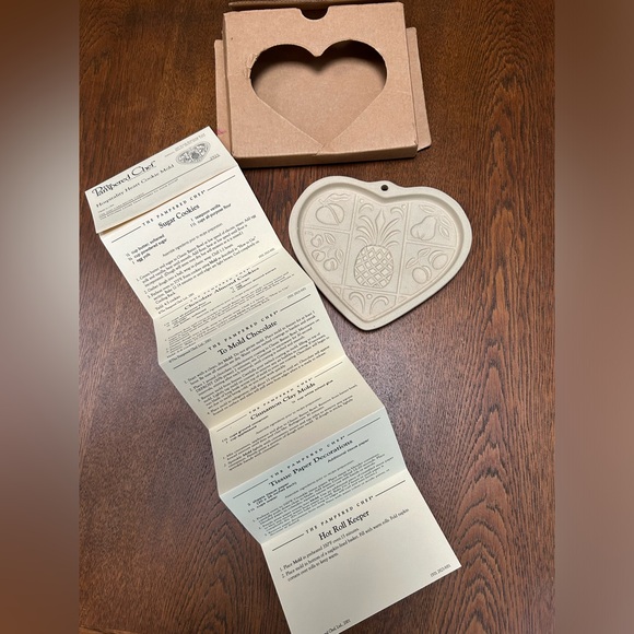 Vintage The Pampered Chef Hospitality Heart Cookie Mold. Clay. Never Used, New. - Picture 5 of 5